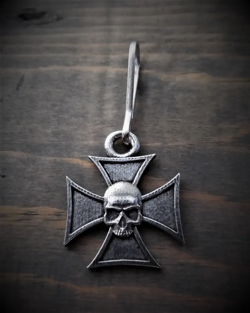 BZP-32 Maltese Cross Skull Zipper Pull Extender